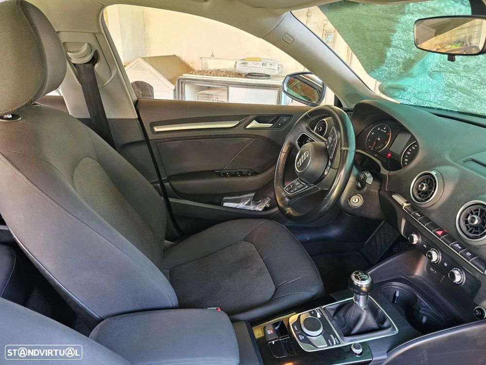 Audi A3 Sportback 1.6 TDI Sport - 6