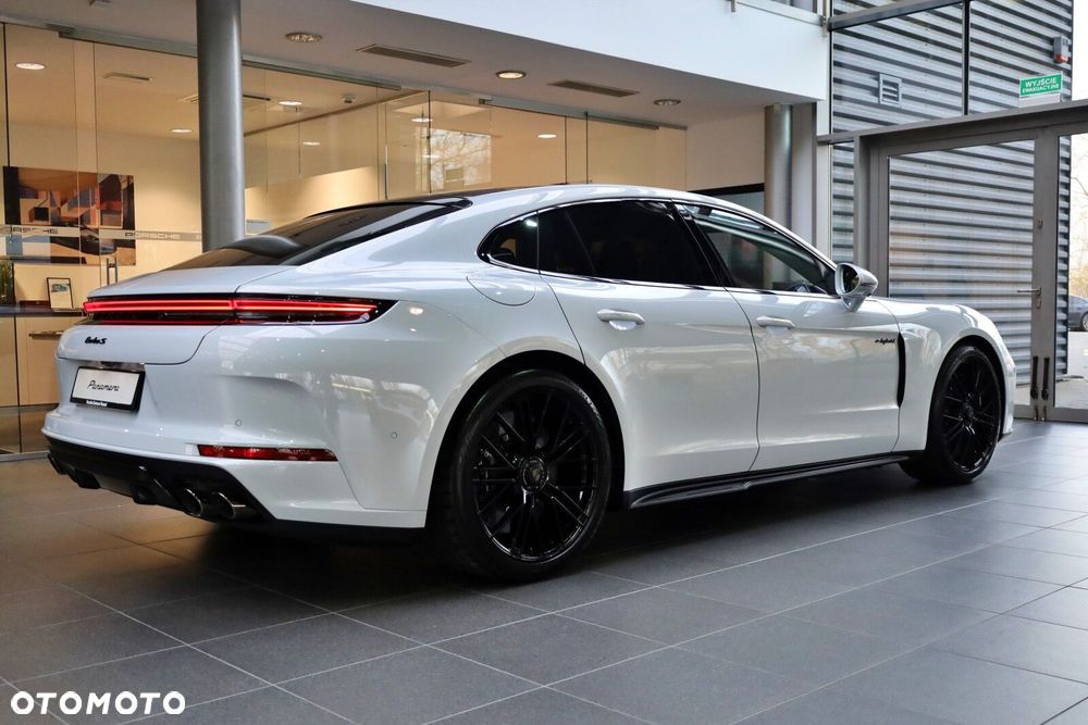 Porsche Panamera - 5