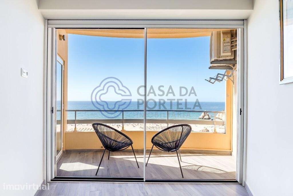 EXCLUSIVIDADE À BEIRA-MAR | T2 COM VISTA PANORÂMICA SOBRE O OCEANO - Grande imagem: 4/31