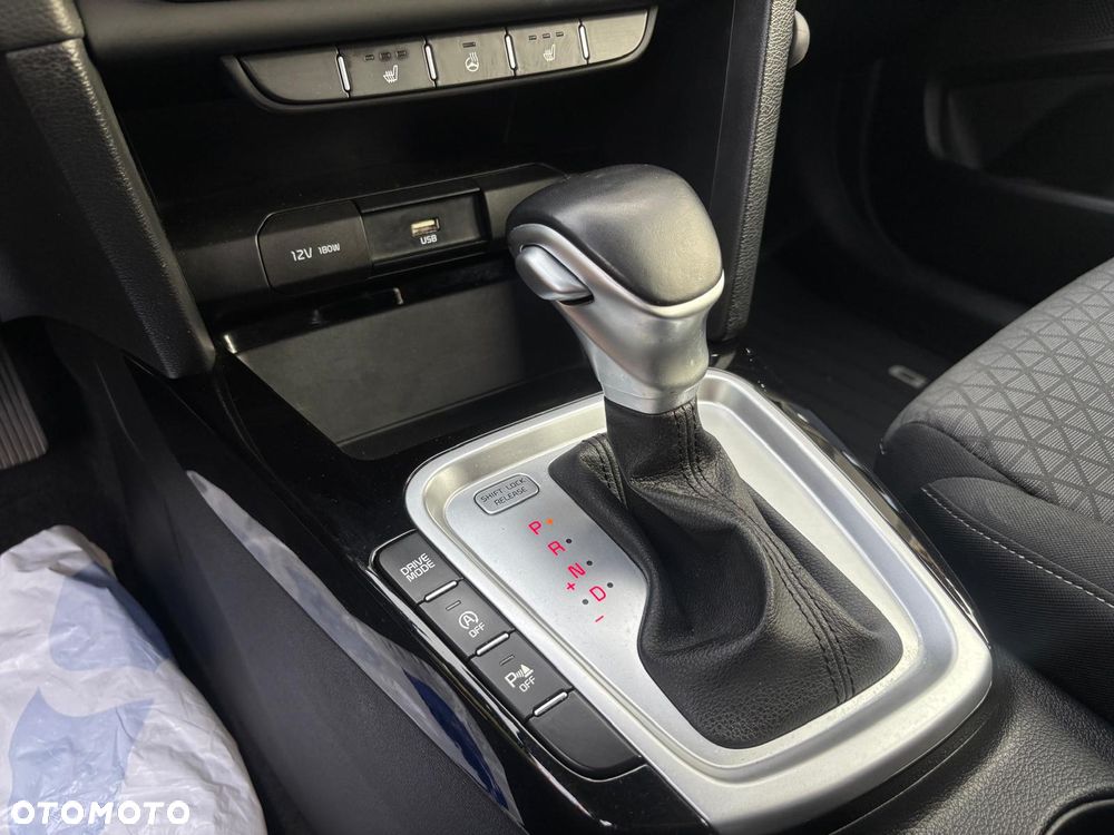 Kia Ceed 1.6 CRDi (48V Mild-Hybrid) DCT7 Platinum - 22