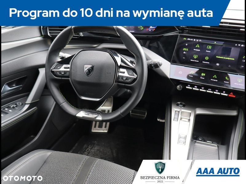 Peugeot 308 - 8