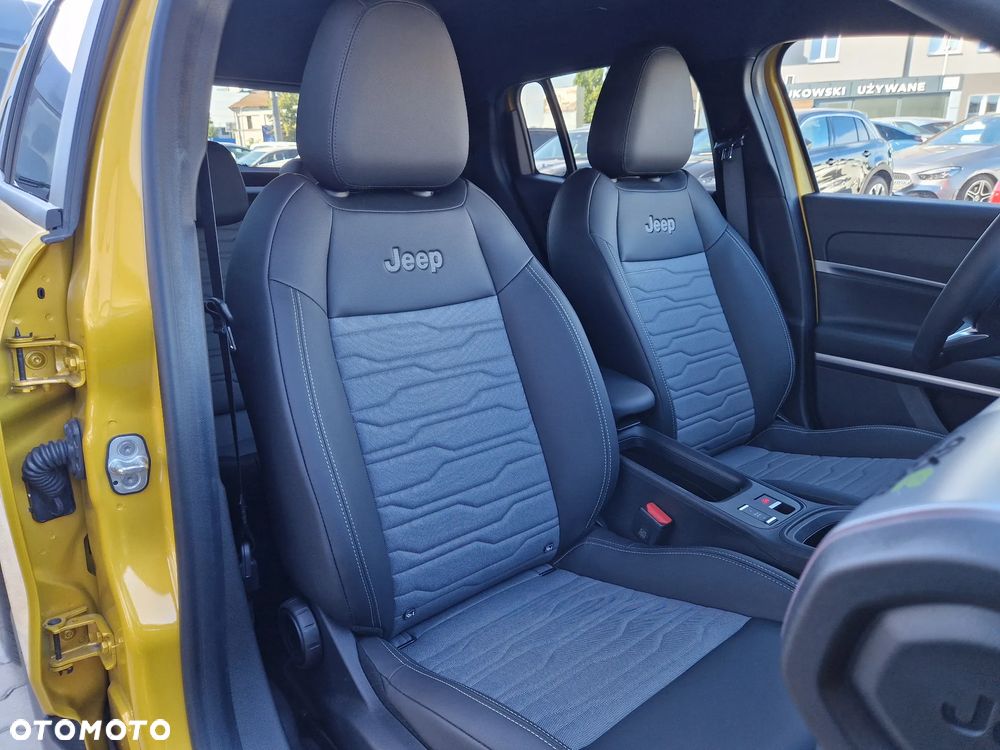 Jeep Avenger 54kWh Summit - 22