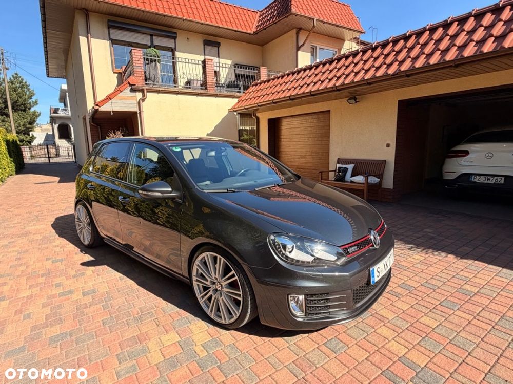 Volkswagen Golf - 9