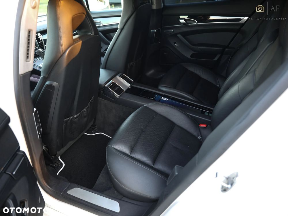 Porsche Panamera Diesel - 25