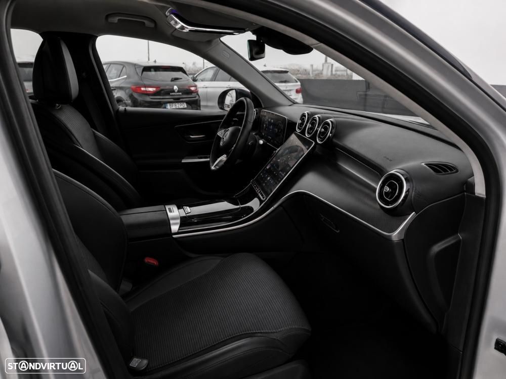 Mercedes-Benz GLC 300 e 4Matic 9G-TRONIC Avantgarde Advanced - 48