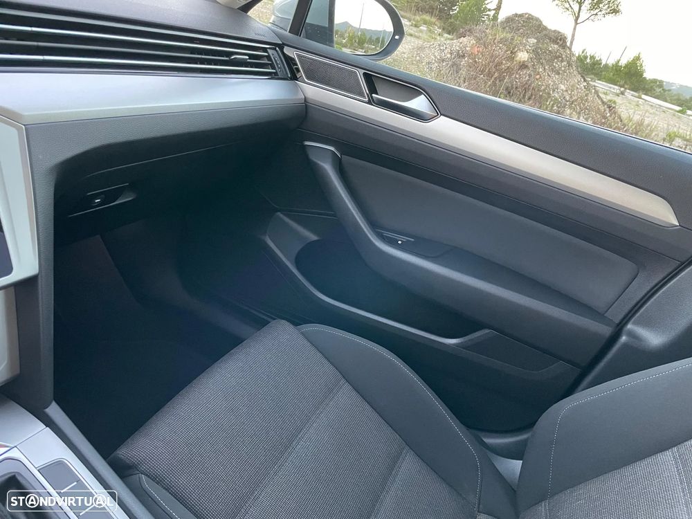 VW Passat Variant 2.0 TDi Business Package DSG - 7