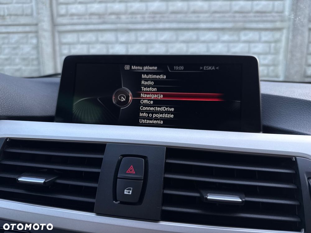 BMW Seria 3 - 18