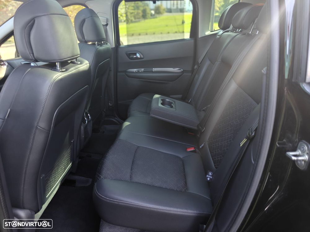 Peugeot 3008 1.6 HDi Allure - 15