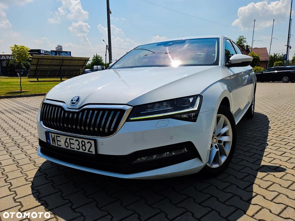 Skoda Superb 2.0 TDI SCR 4x4 Style DSG - 11