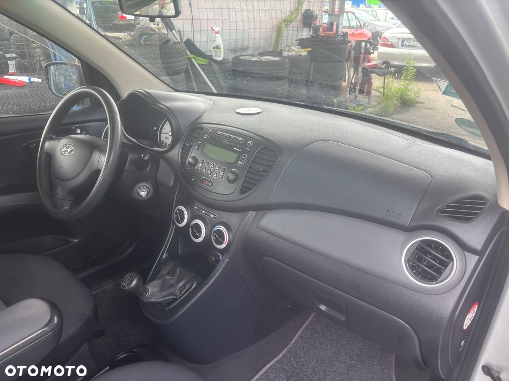 Hyundai i10 1.1 Style - 16