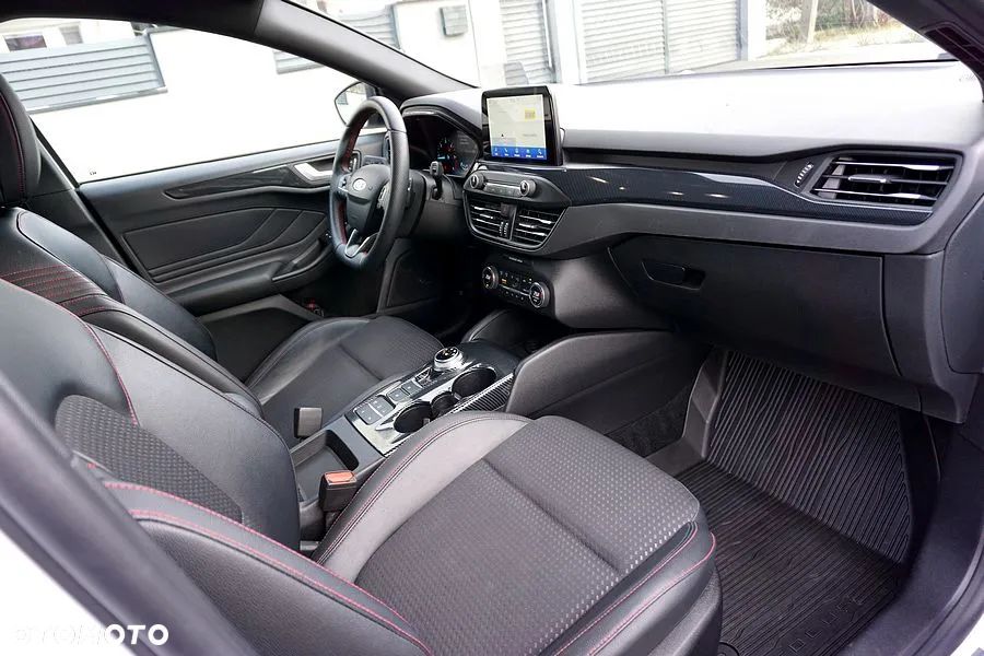 Ford Focus 2.0 EcoBlue ST-Line X - 26