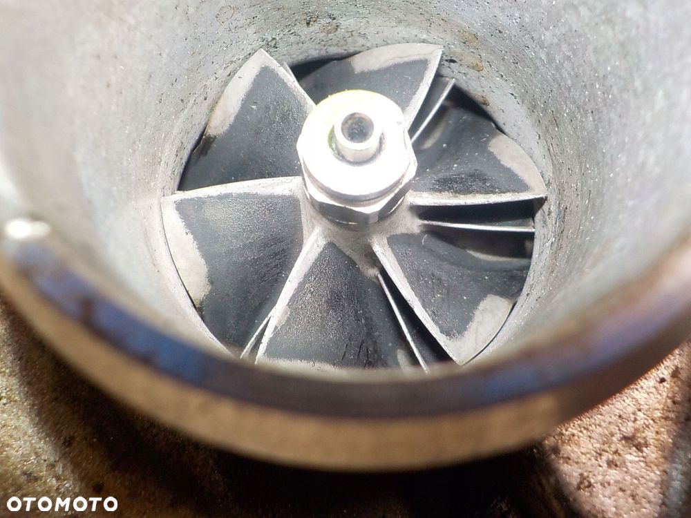 RANGE ROVER SPORT 2.7 TDV6 TURBOSPRĘŻARKA TURBINA 53049700065 - 8