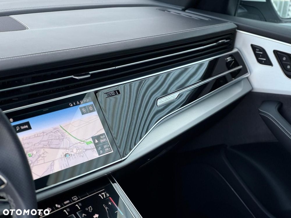 Audi Q8 - 13