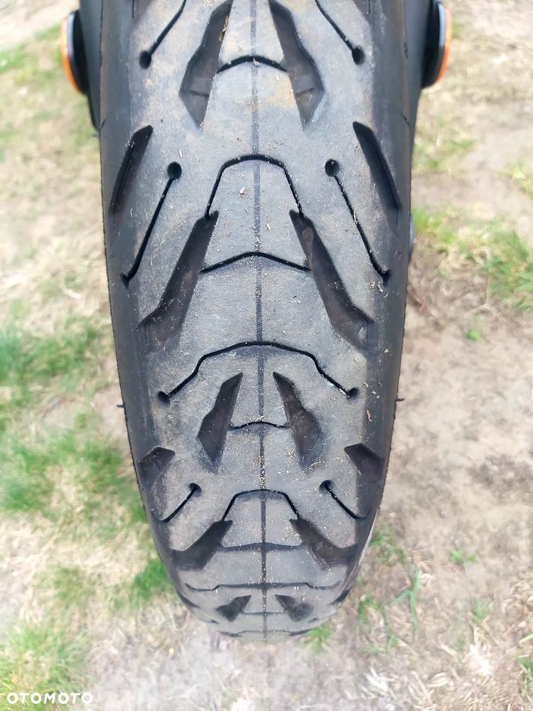 Yamaha MT - 20