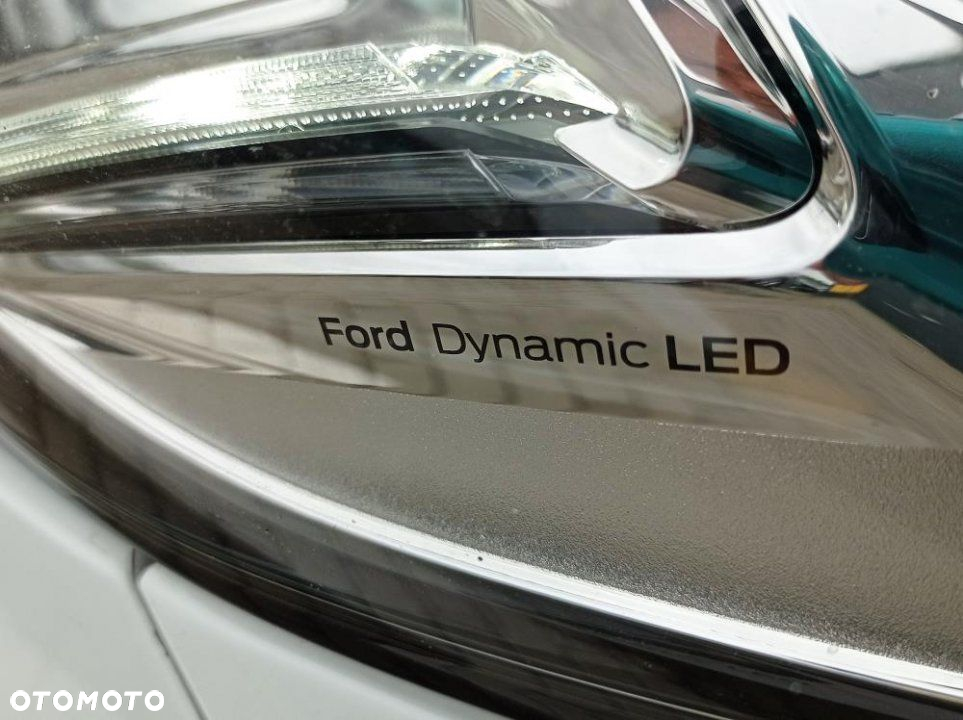 Ford Mondeo - 8