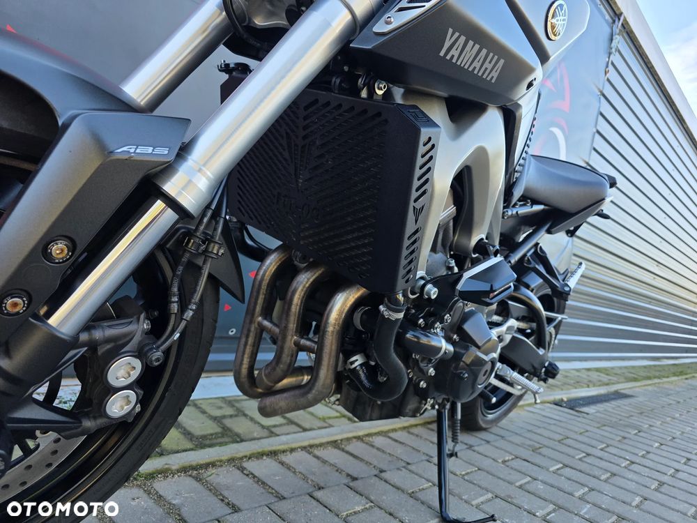 Yamaha MT - 16