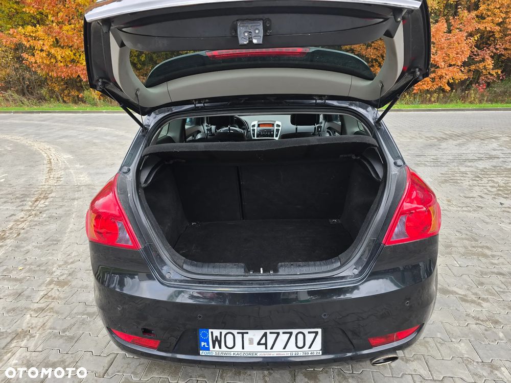 Kia Ceed Cee'd 1.6 Comfort + - 13