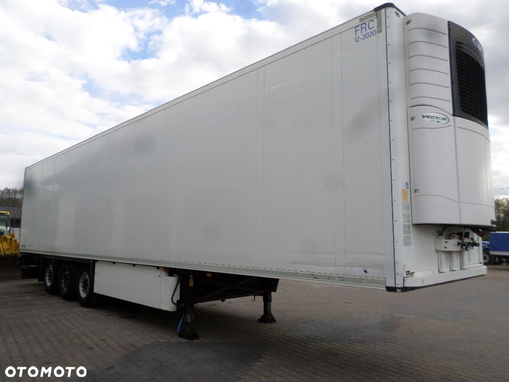 Schmitz Cargobull SKO 24/L - 2
