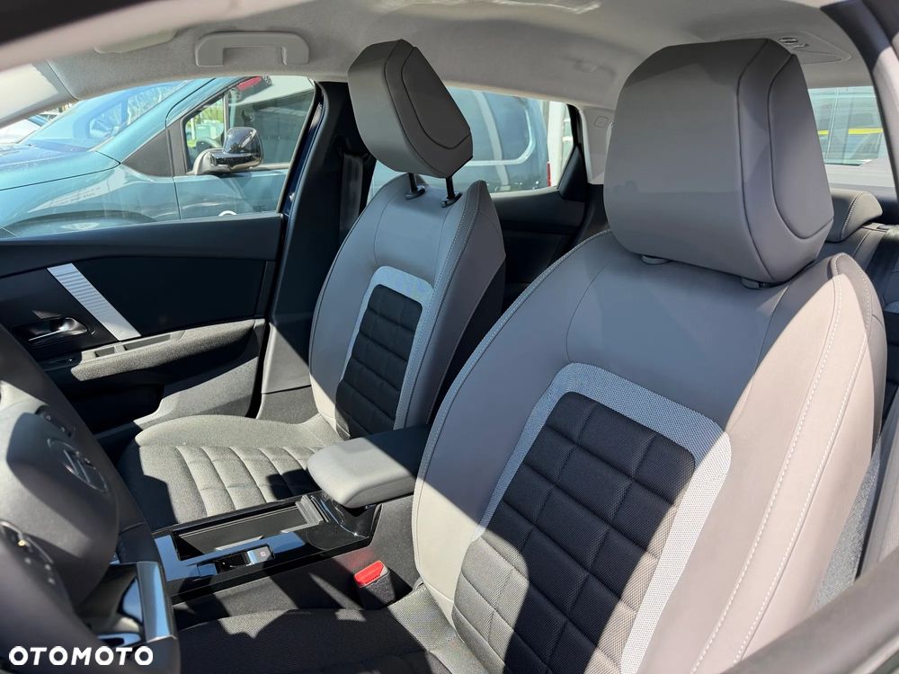 Citroën C4X 1.2 mHEV Plus eDCT6 - 7