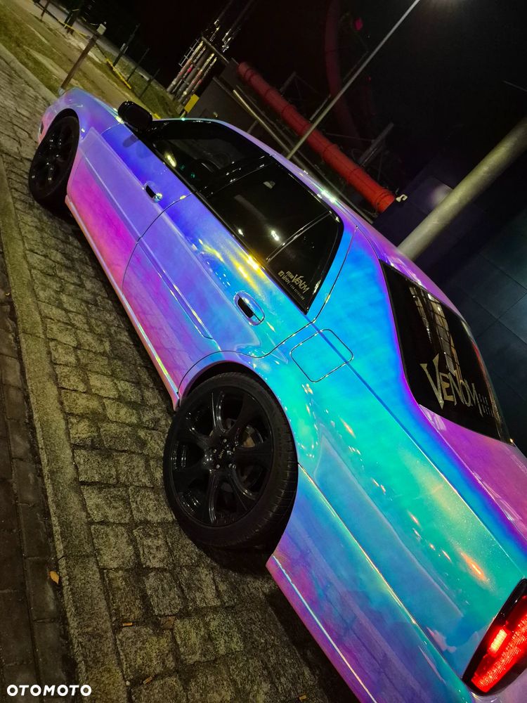 Cadillac Deville - 25