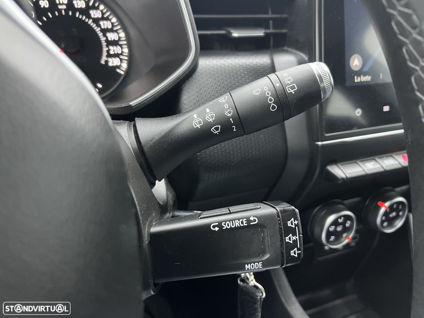 Renault Clio - 23