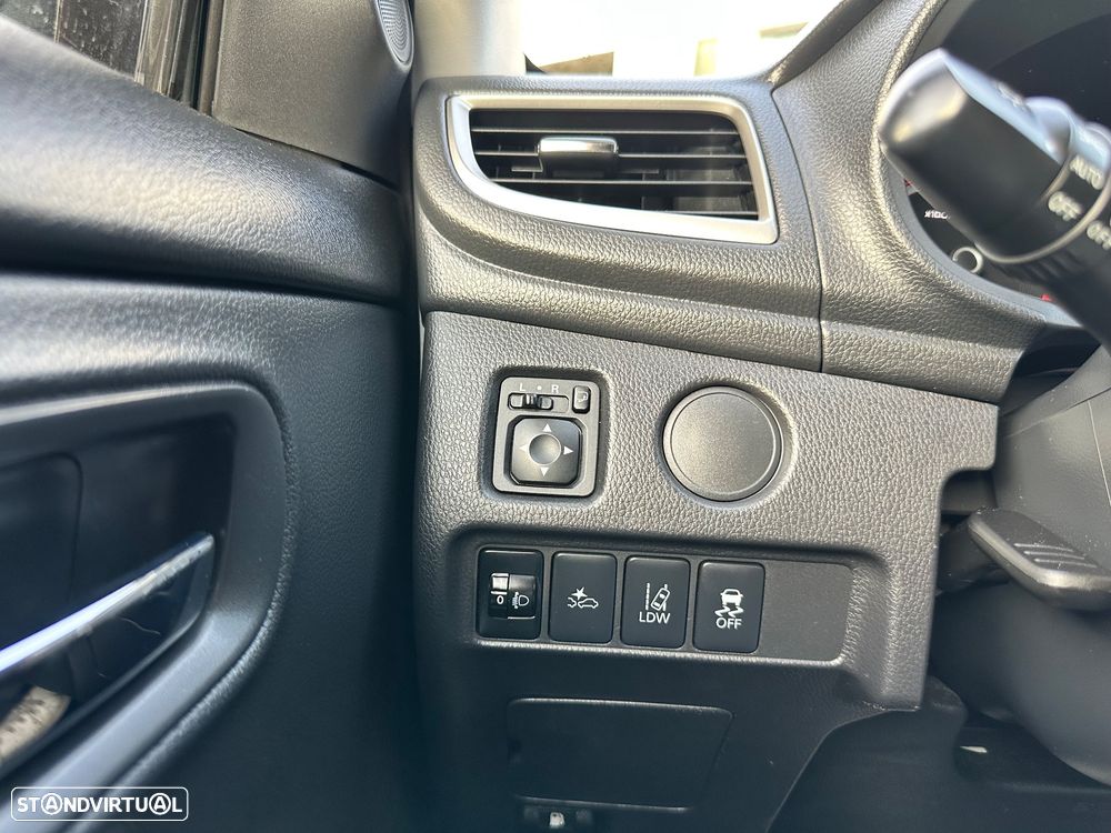Mitsubishi L200 - 53