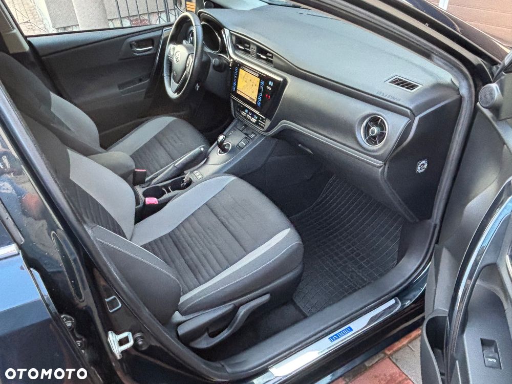 Toyota Auris - 8