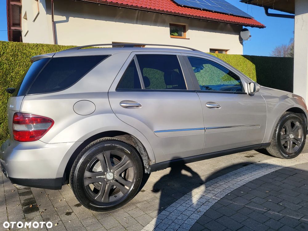 Mercedes-Benz ML - 11
