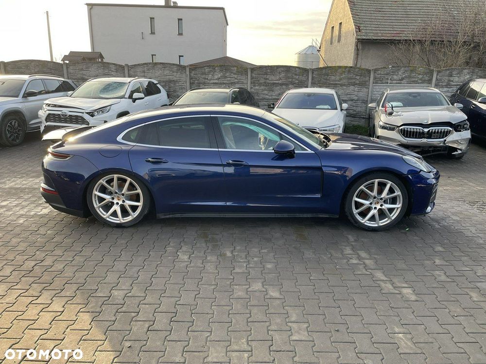 Porsche Panamera 4 - 6
