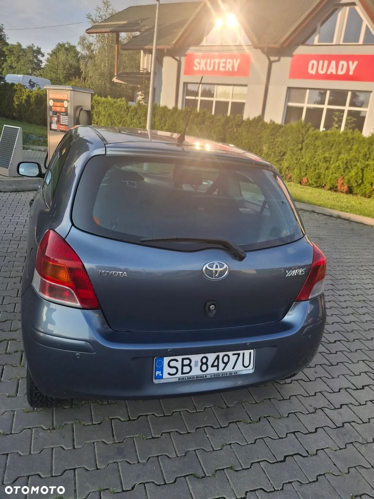 Toyota Yaris - 3