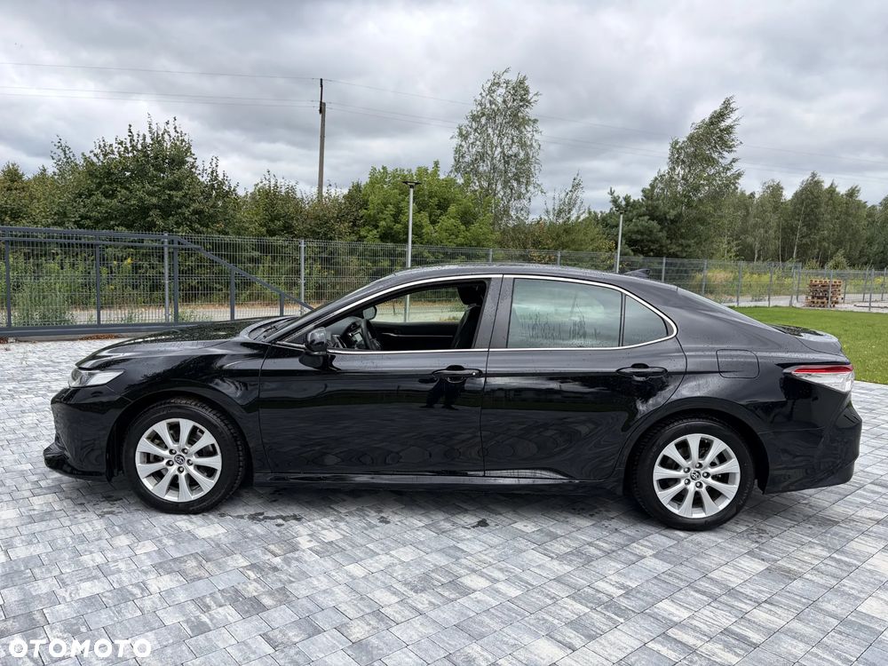 Toyota Camry Business Edition - 8