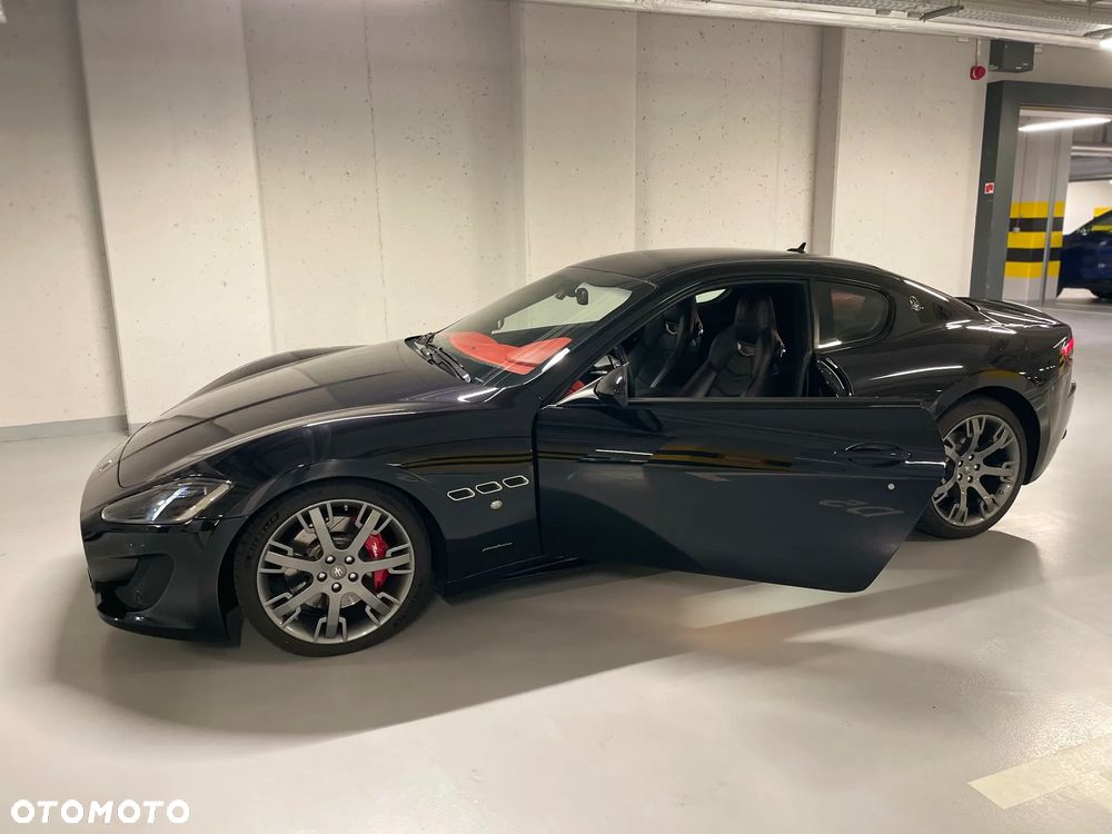 Maserati GranTurismo S Automat - 12