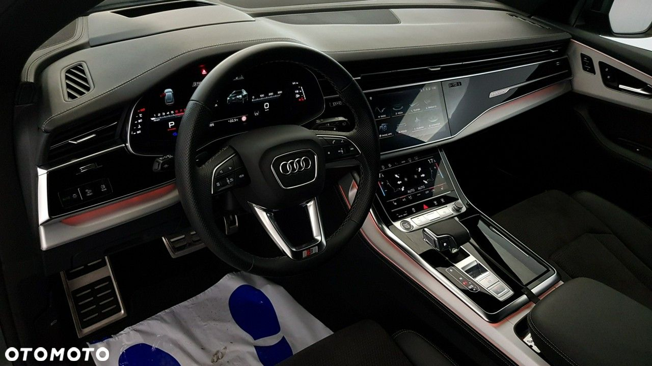Audi Q8 - 15