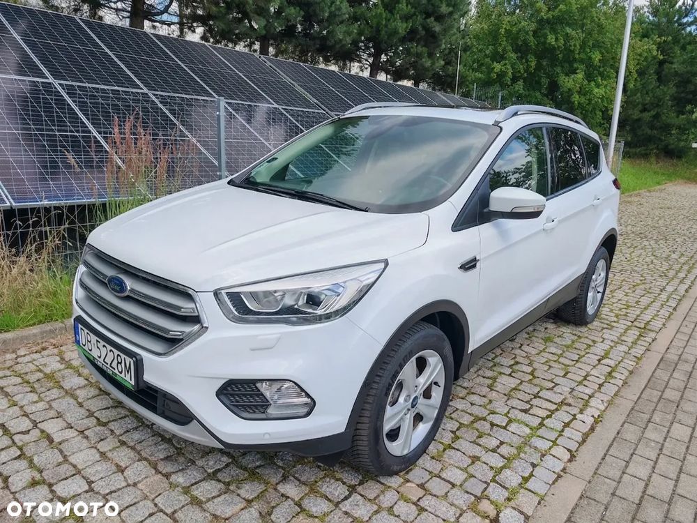 Ford Kuga 1.5 EcoBoost 2x4 Titanium - 1