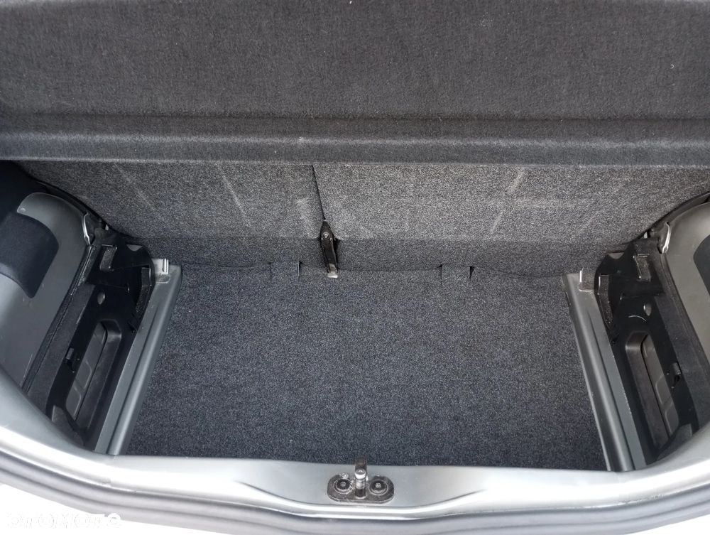 Volkswagen up! cheer - 18