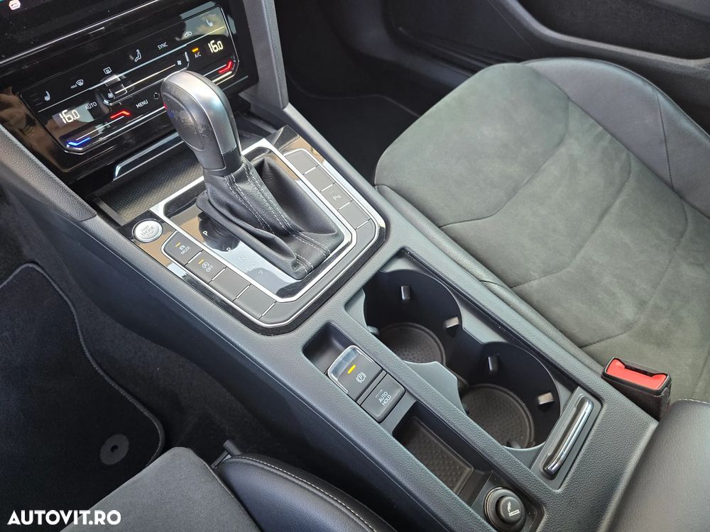 Volkswagen ARTEON 2.0 TSI DSG R-Line - 24