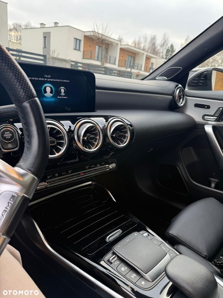 Mercedes-Benz CLA - 7