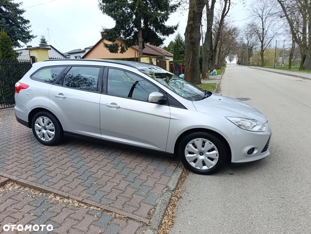 Ford Focus 1.6 TDCi DPF Titanium - 8