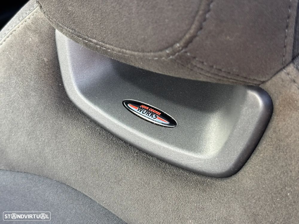 MINI Countryman Cooper SE ALL4 Auto - 6
