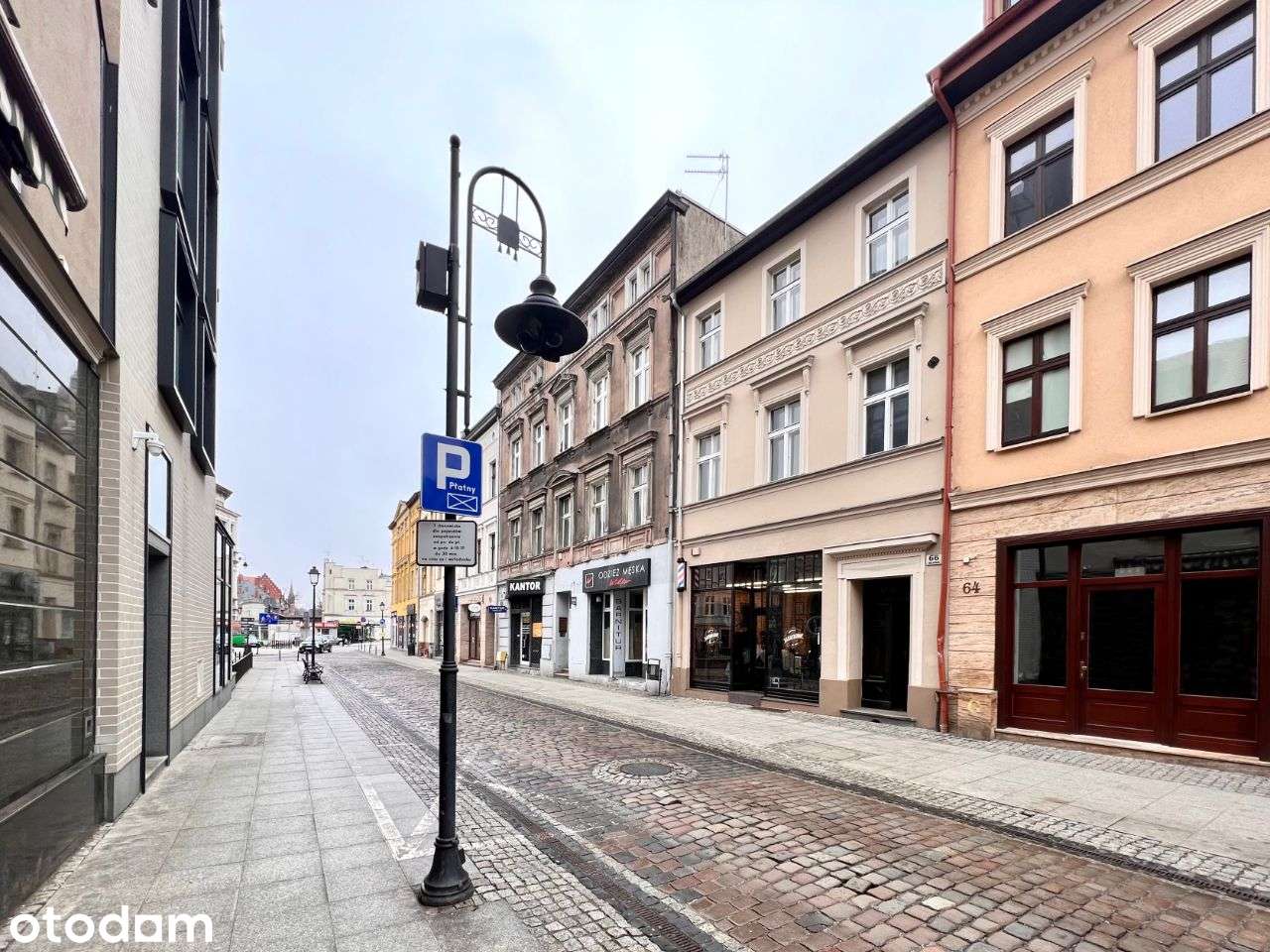 Mieszkanie przy ul. Długiej w odnowionej kamienicy
