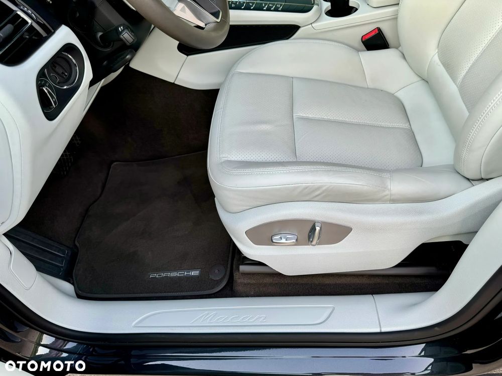 Porsche Macan Standard - 23