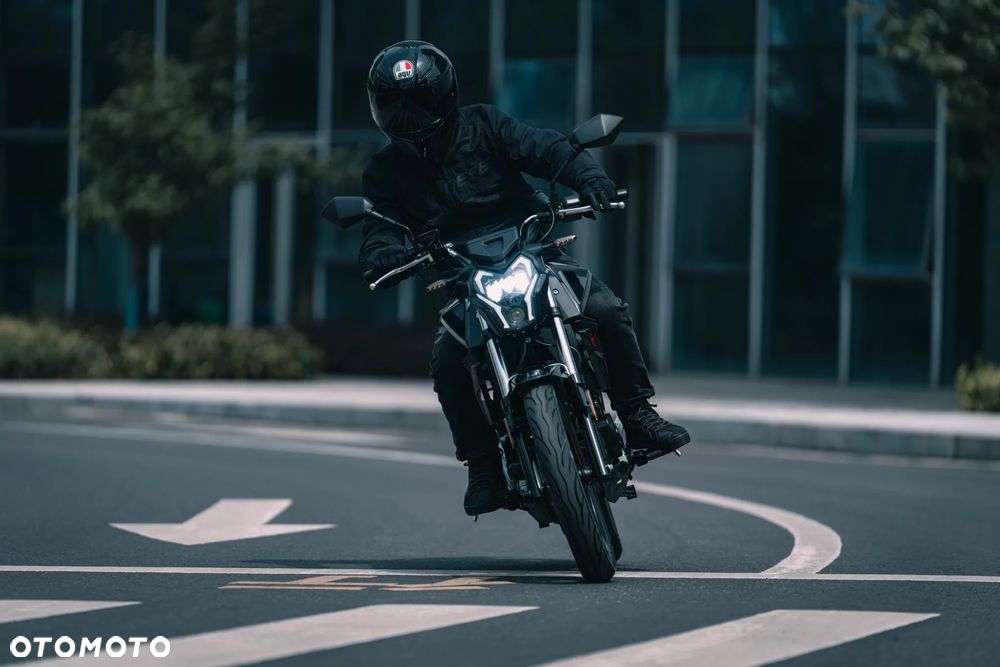 Keeway RKS 125 - 9
