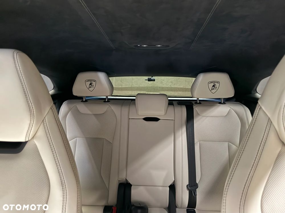 Lamborghini Urus - 23