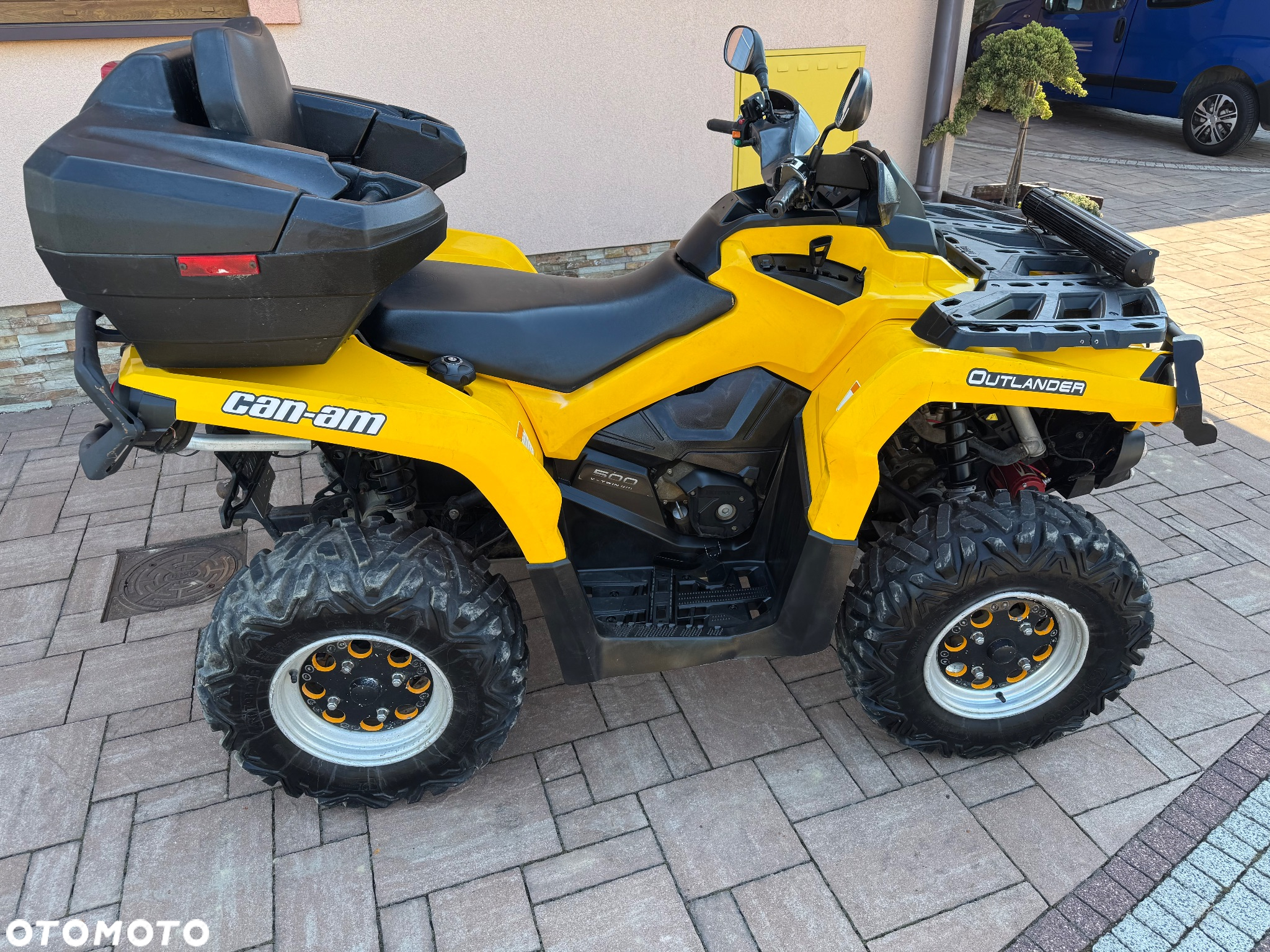 Can-Am Outlander