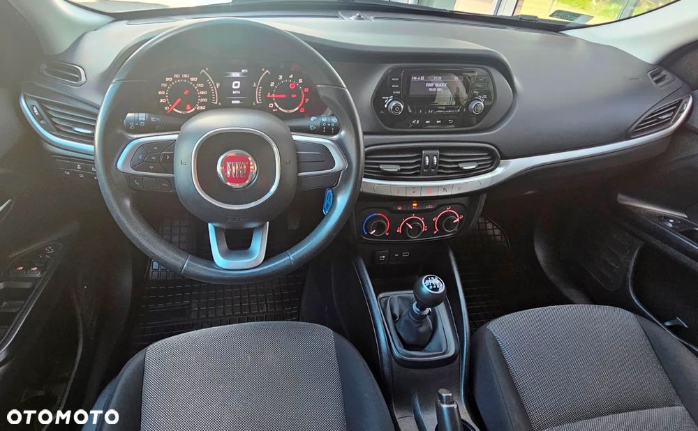 Fiat Tipo 1.4 16v Pop - 12