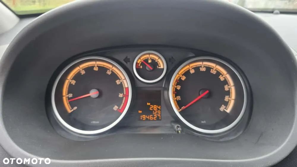 Opel Corsa 1.2 16V Edition / Active - 13