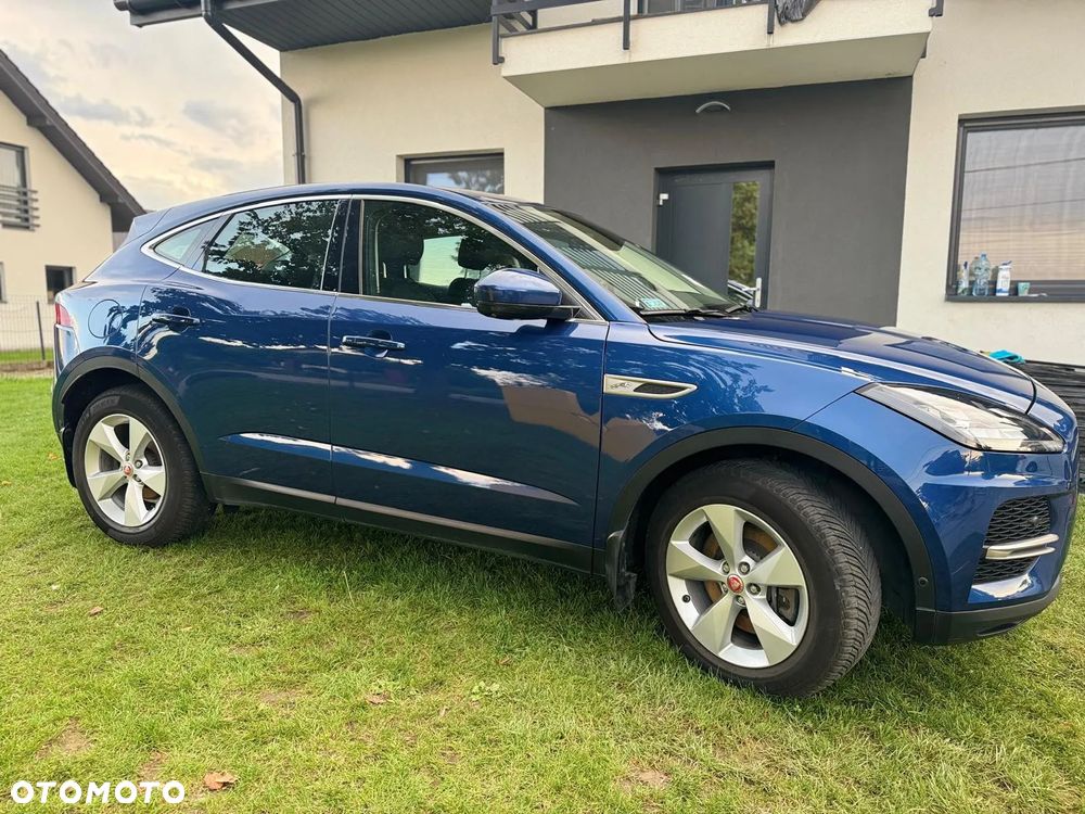 Jaguar E-Pace 1.5 P160 mHEV - 11