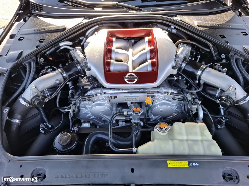 Nissan GT-R 3.8 V6 Black Edition - 17
