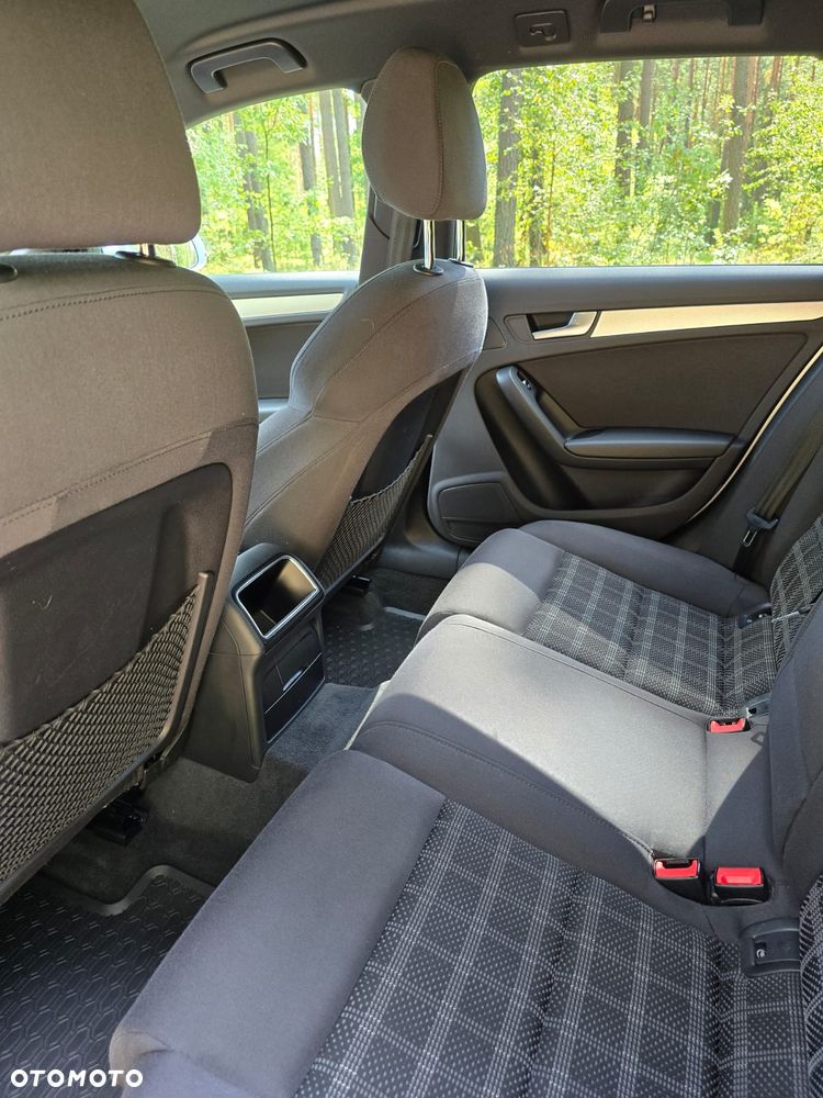 Audi A4 Avant 2.0 TDI - 12