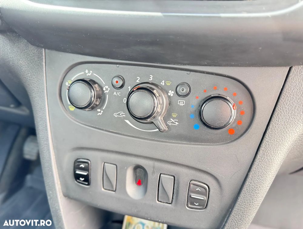 Dacia Logan 1.2 Acces - 8